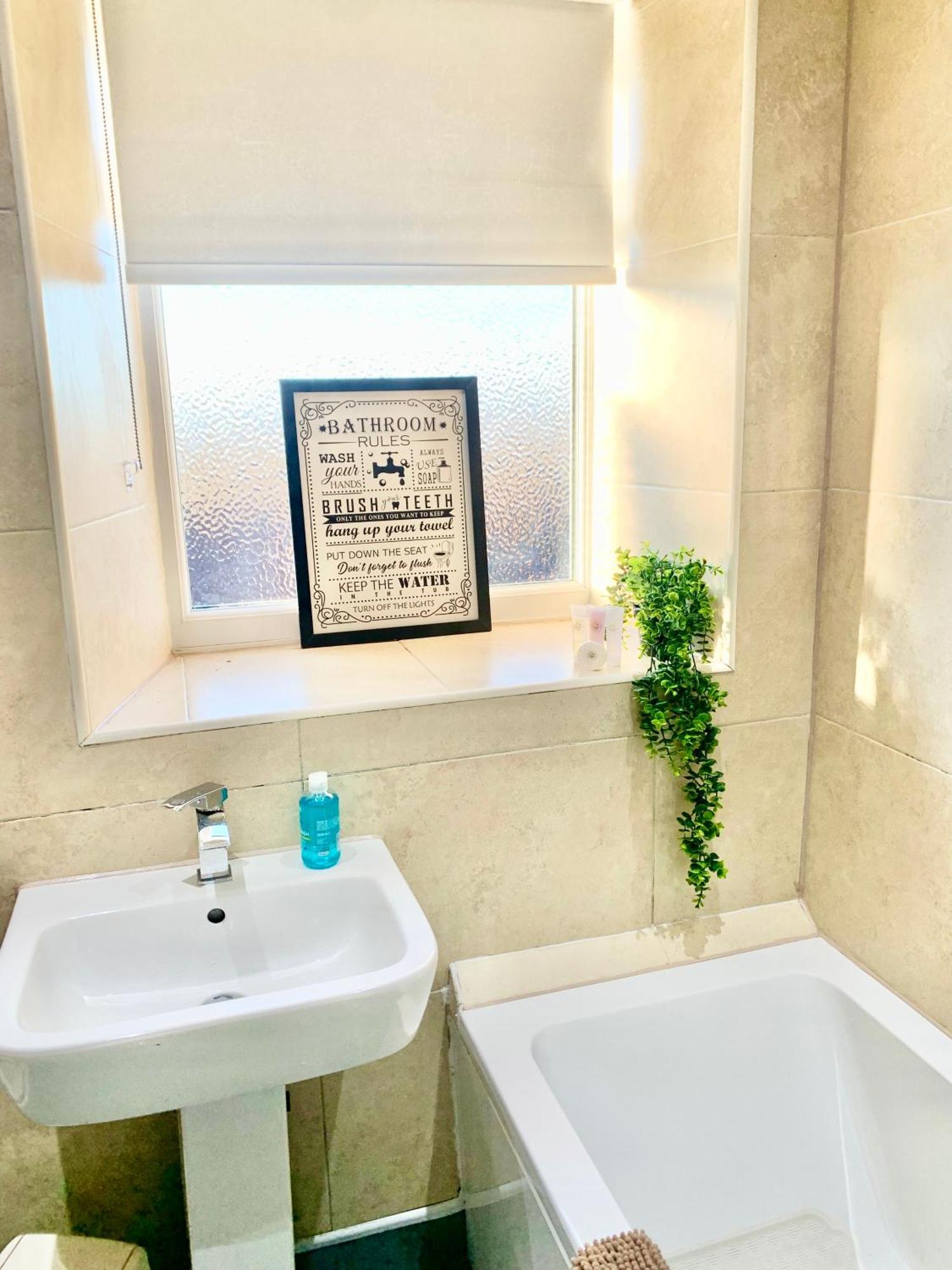 Urba Luxury 3 Bed Stays Sheffield Central Buitenkant foto